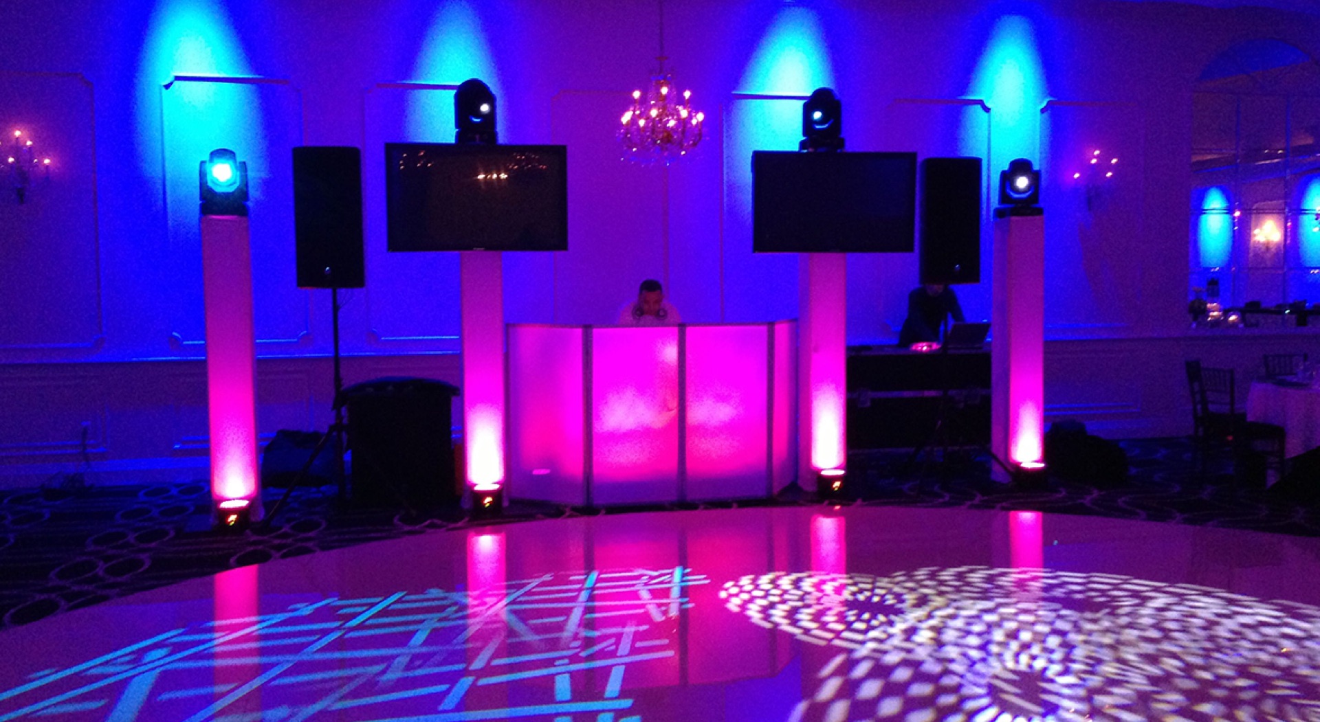 DJ performance